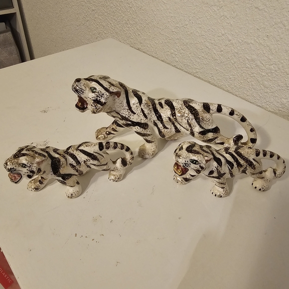 Vintage Lefton Ceramic Set of Three Tigers J-989 Crack On...